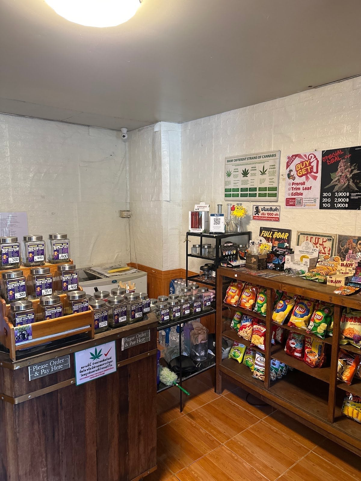 Greencrack Dispensary - Weed Shop Pa-daet, Chiangmai