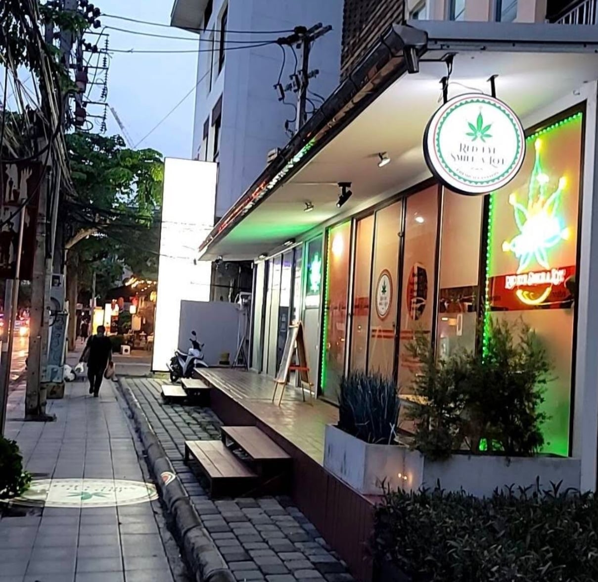 Weed Delivery - Udomsuk