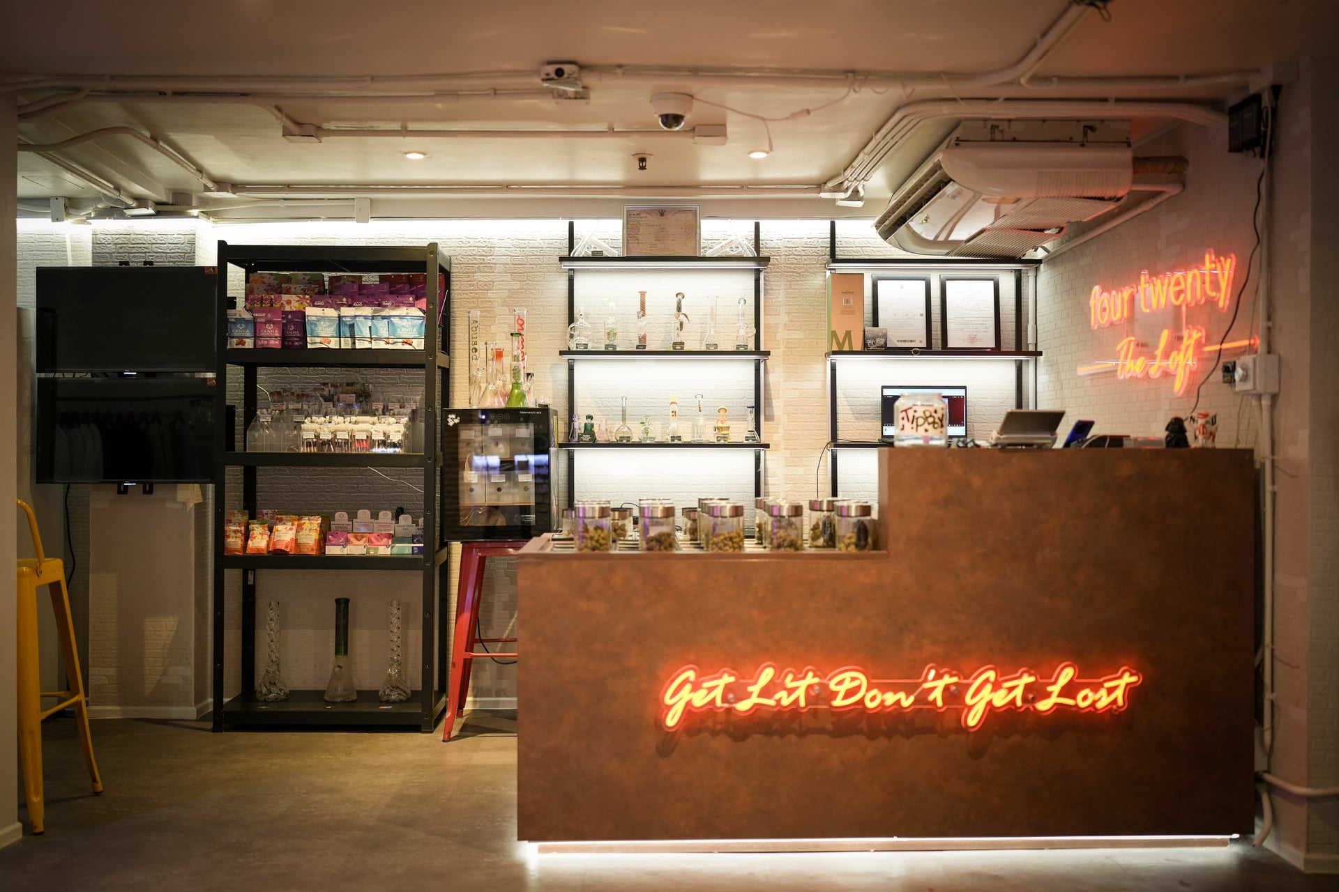 Four Twenty Dispensary - The Loft Sukhumvit
