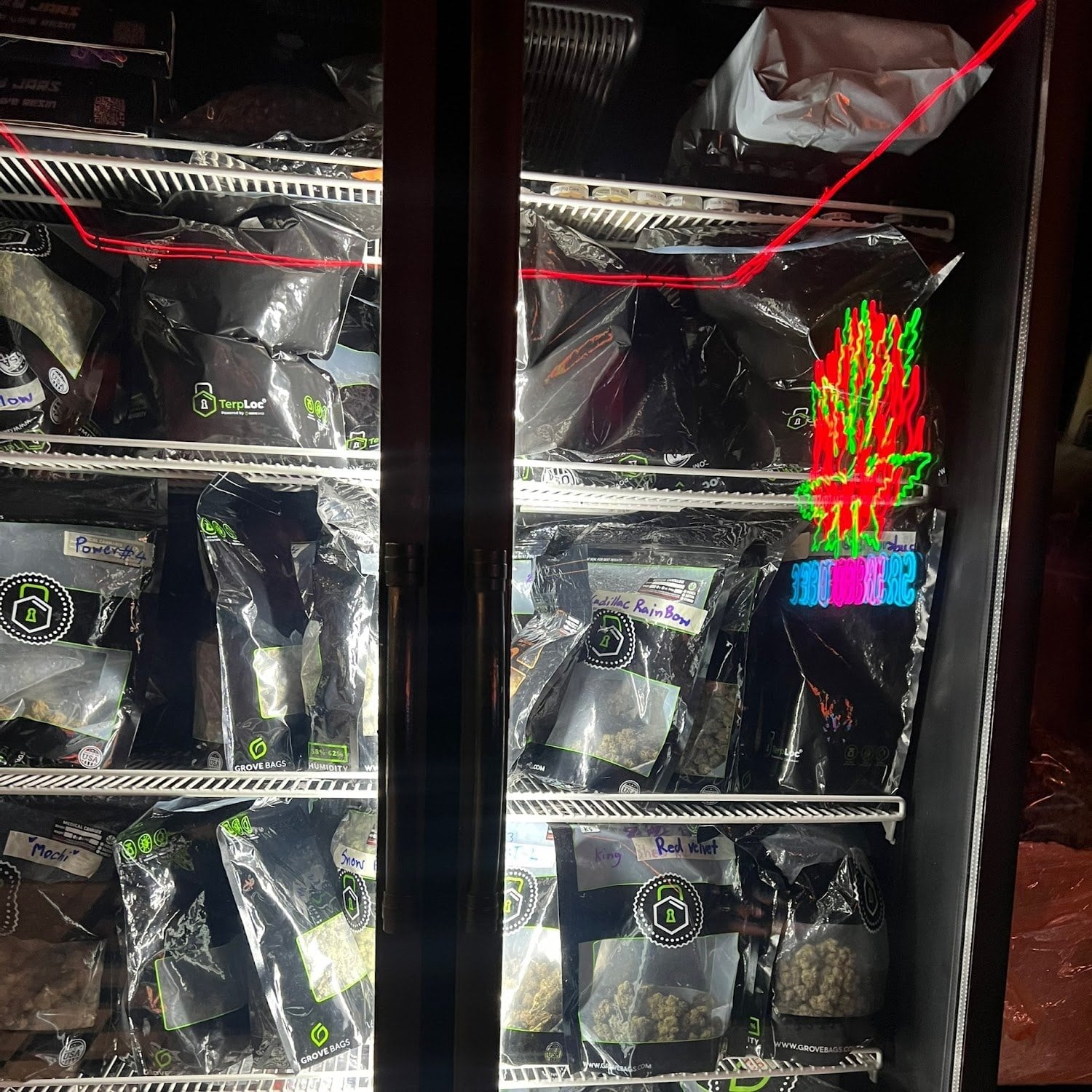 SAWEEDDEE420Cafe'