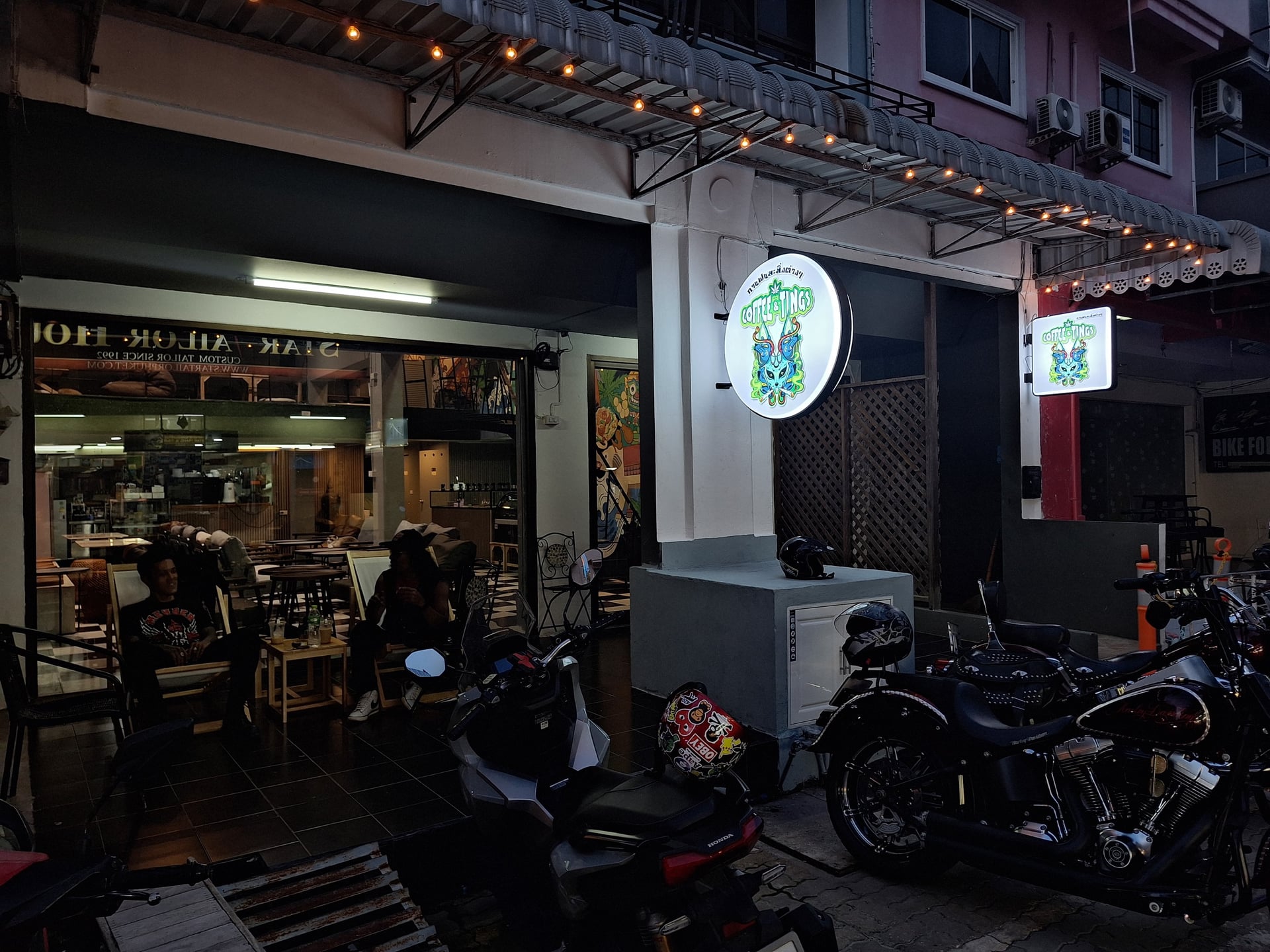 Tropic Bloom - Cannabis Weed Shop & Lounge