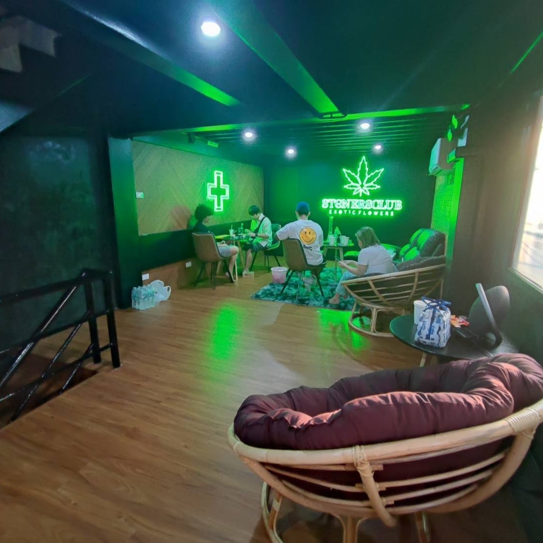 Stonersclub weed dispensary