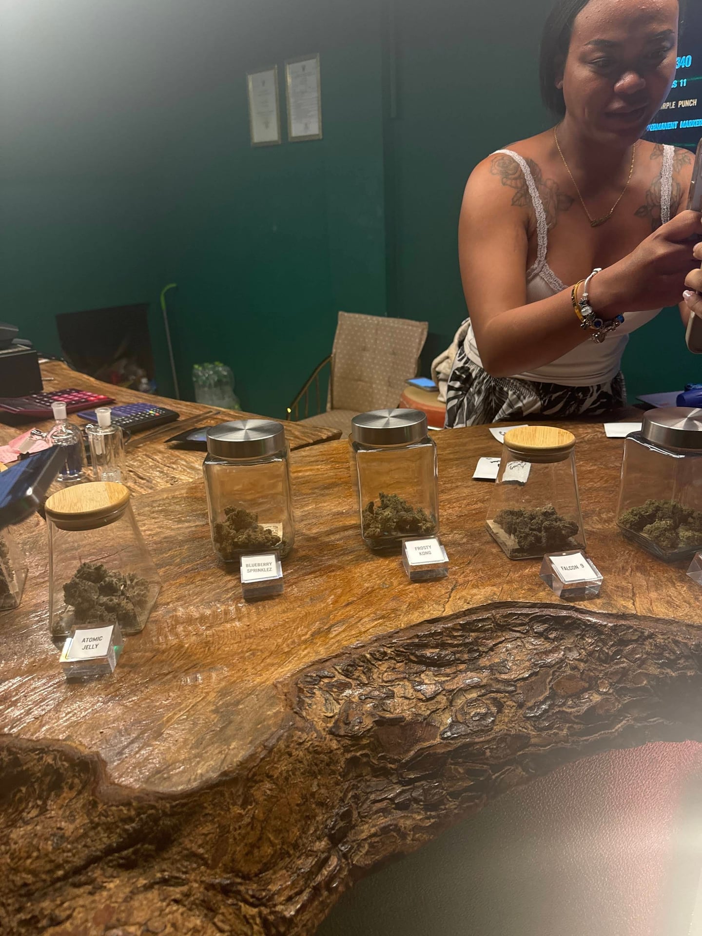 DV8 Cannabis Shop By Green Harmony