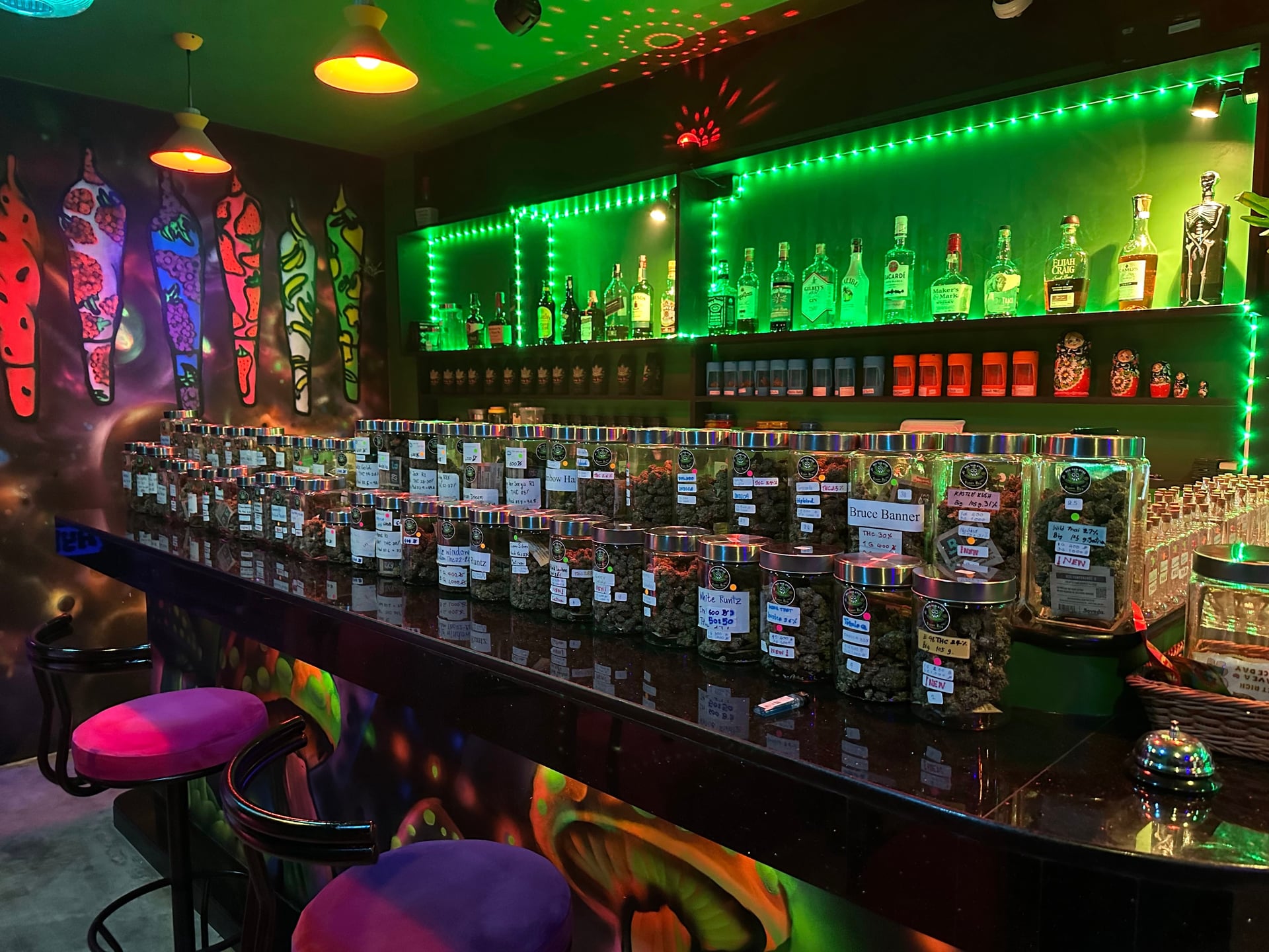 Weed Cafe The Funny Box Cannabis Cafe' Jomtien Beach