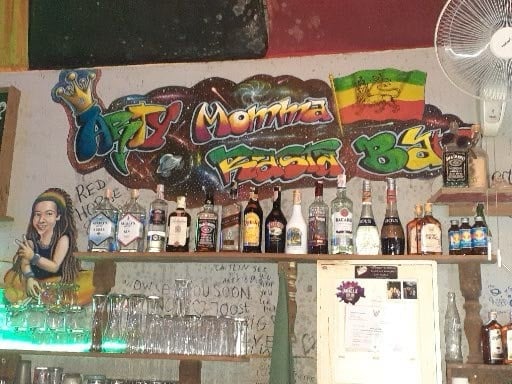 Arty Momma Rasta Bar