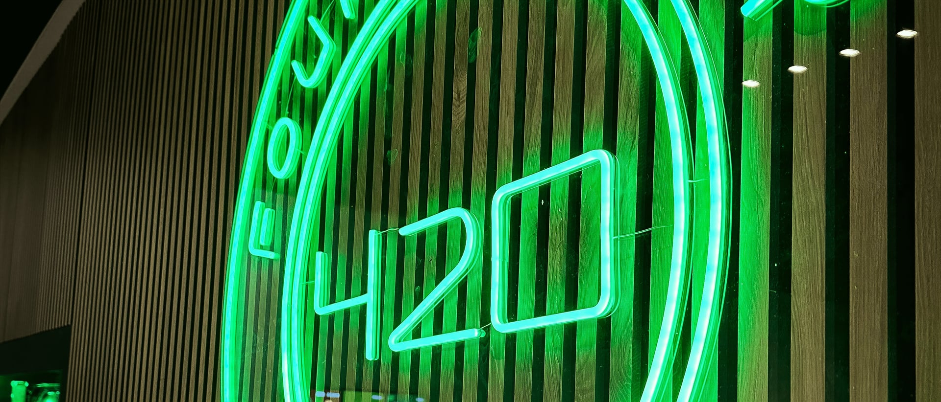 Fourtwenty hero