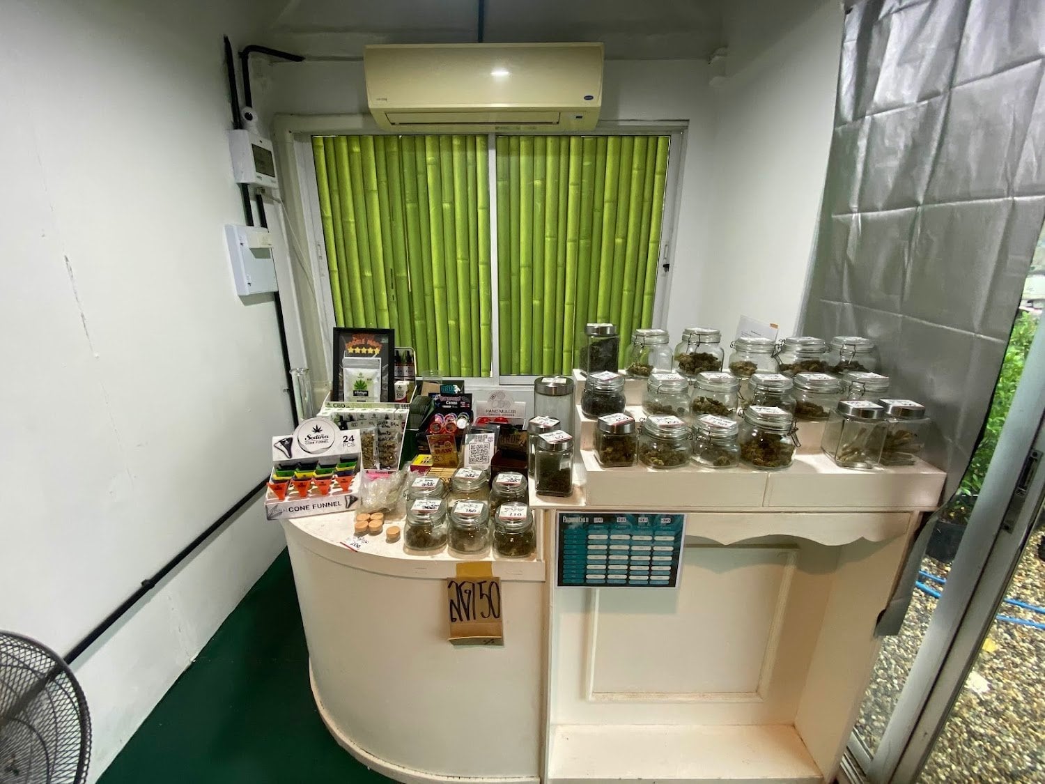 Weed Shop High-risk