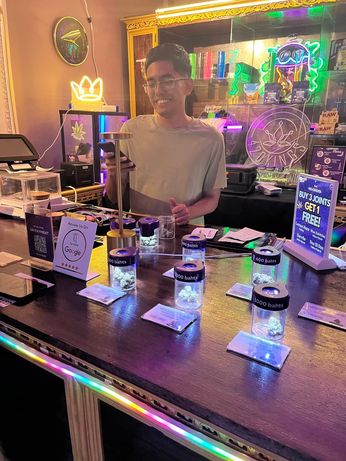 420Kings Cannabis Dispensary Weed Shop Bangkok