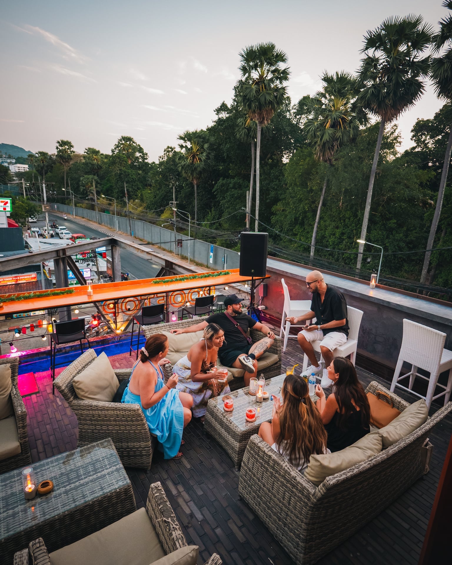 Cloud Nine Phuket - Bar & Lounge