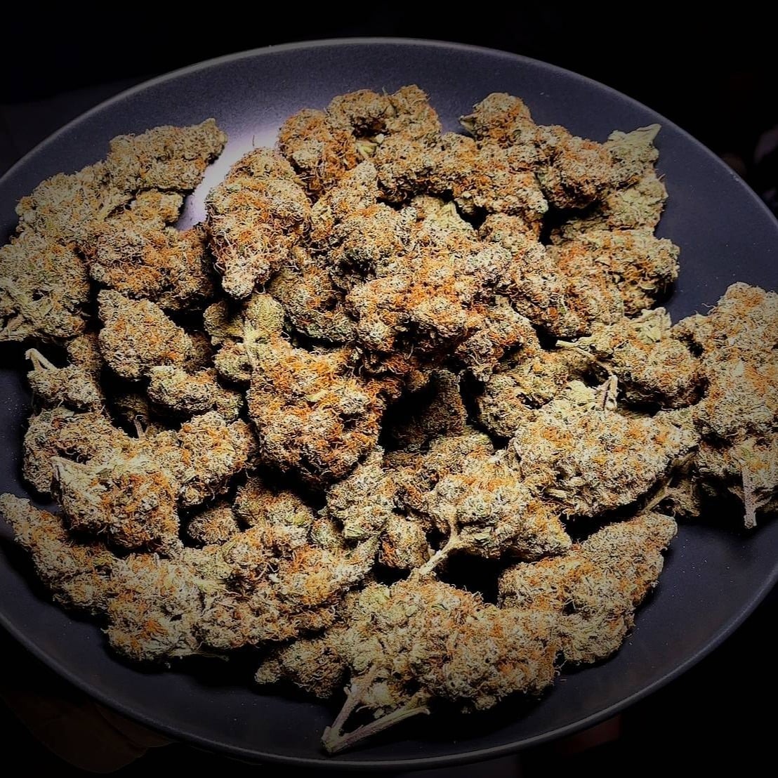 Cannabis Praew Love