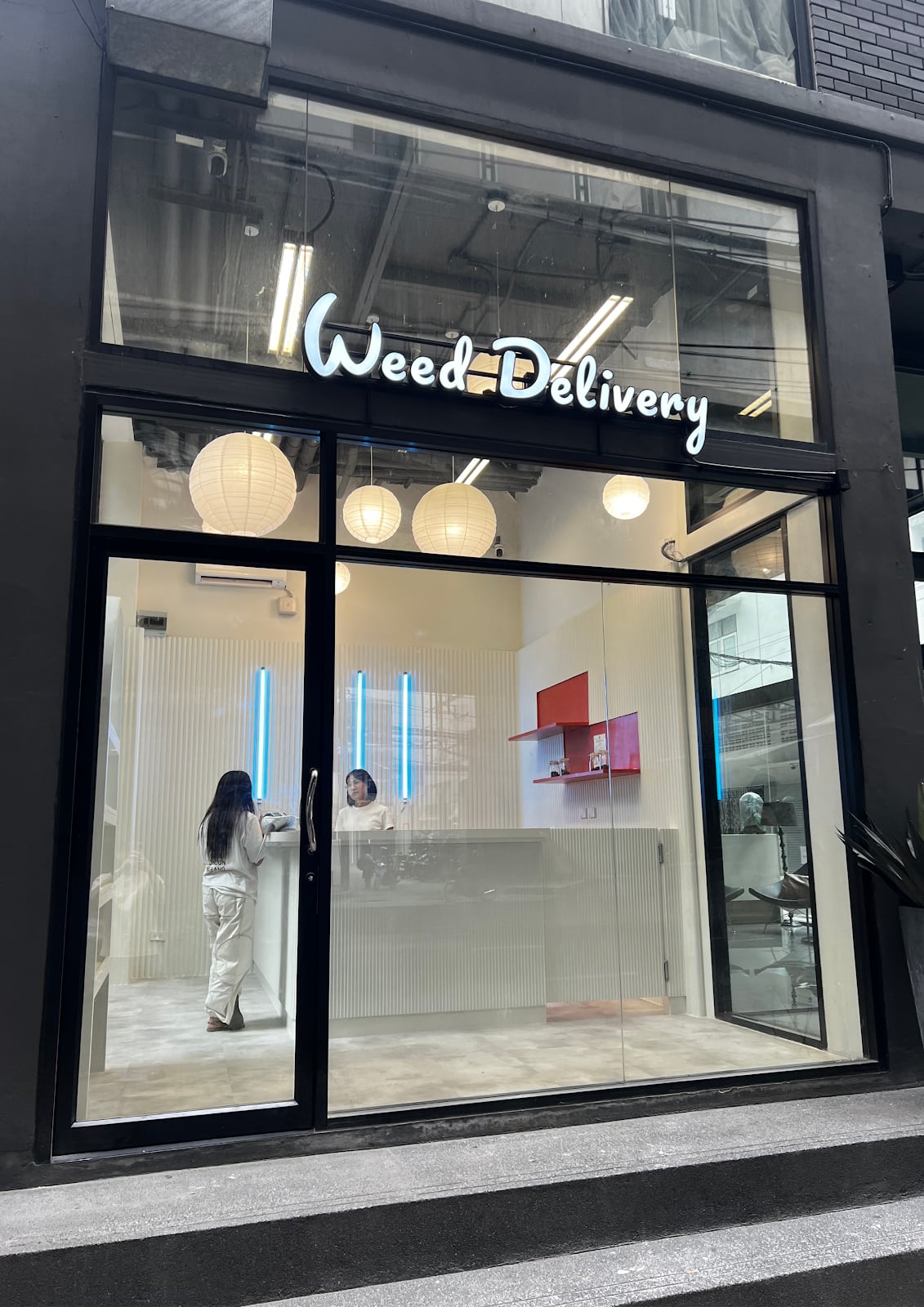 Weed Delivery - Udomsuk