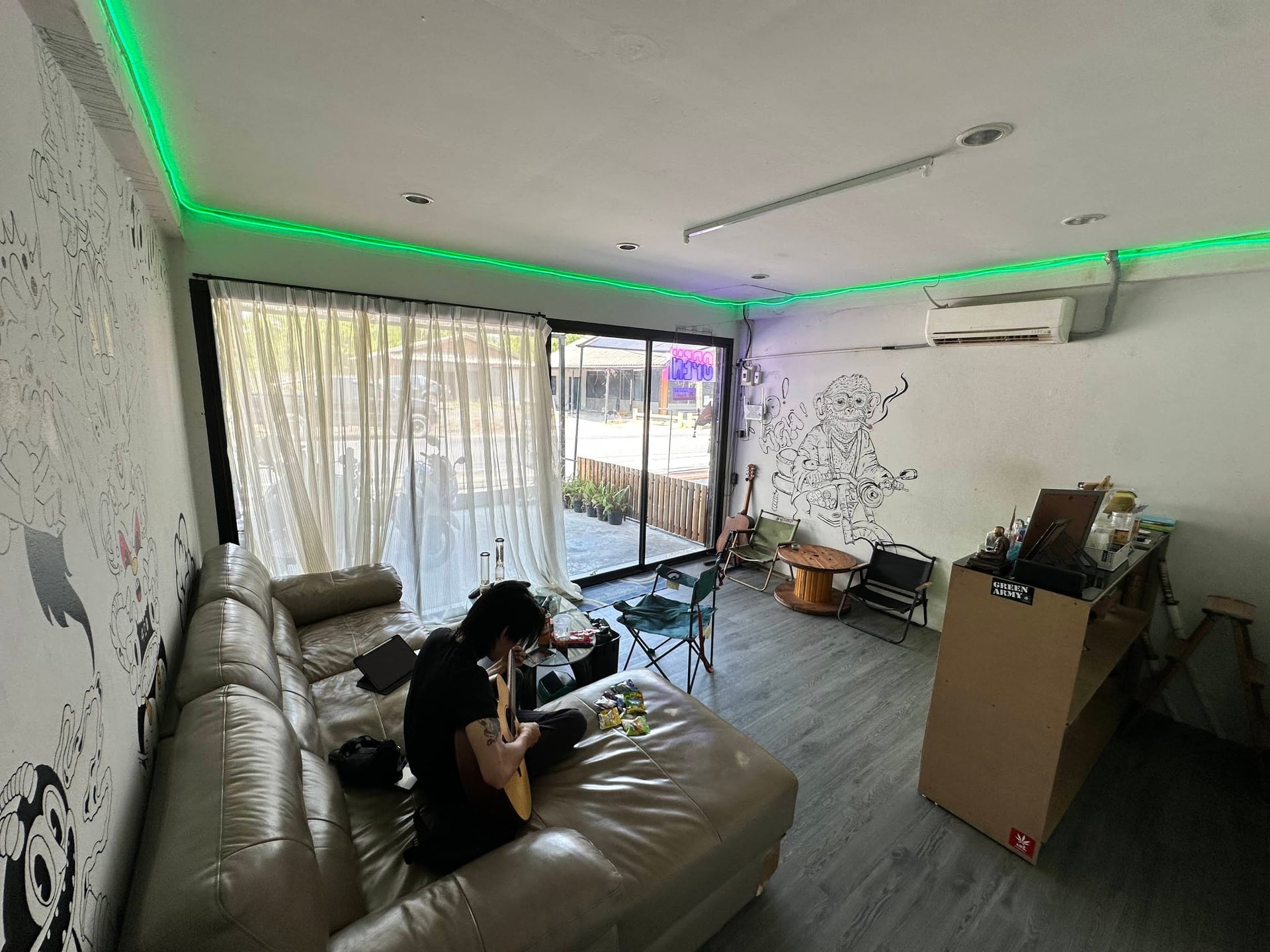 Budsboy Cannanis Dispensary Phuket