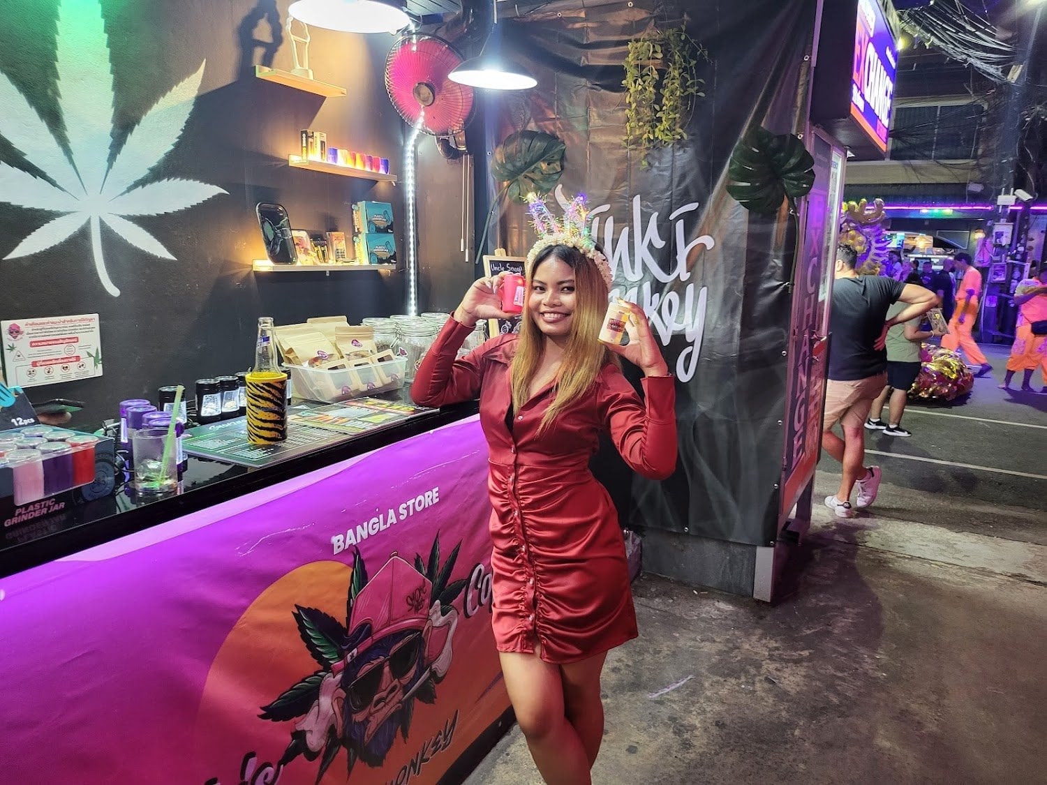 Pinki Monkey Cannabis - Bangla