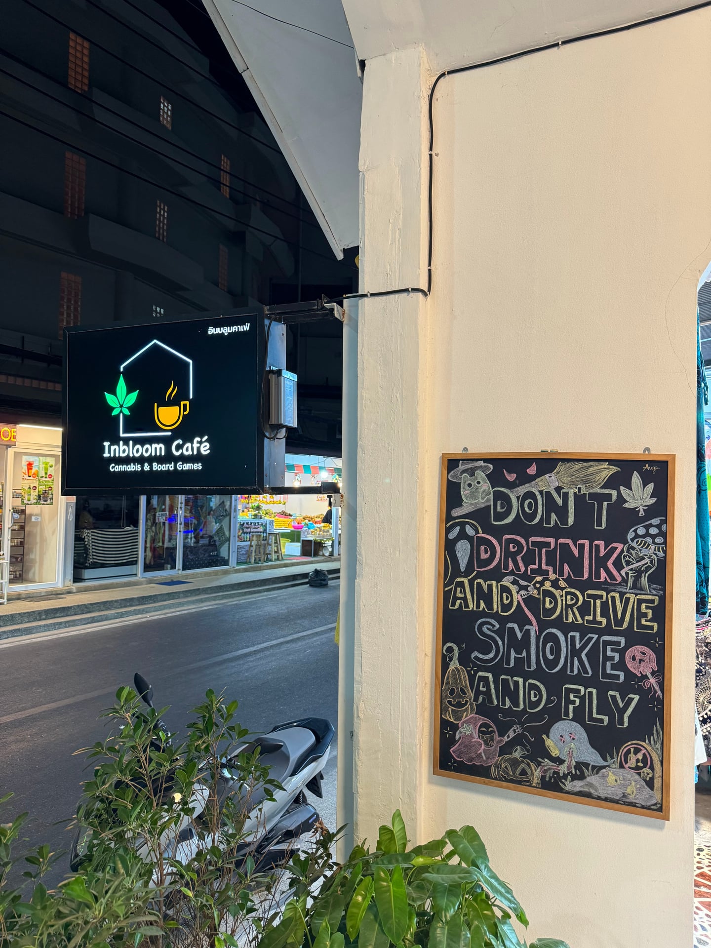 Inbloom Cannabis Cafe