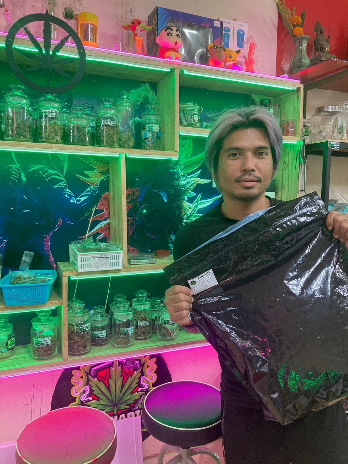 We Love Cannabis