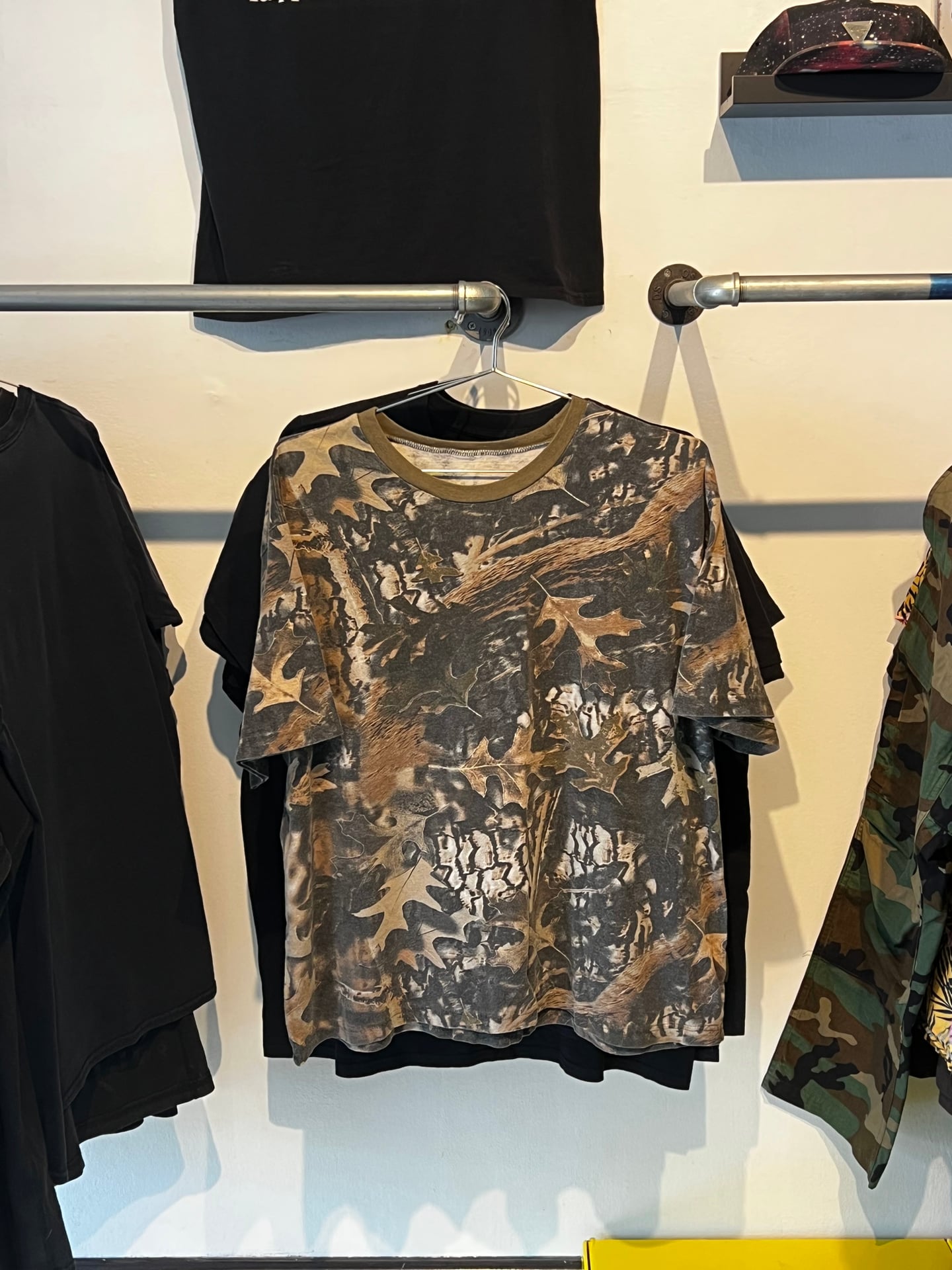 WEED-A-LICIOUS X SKATE SHOP RAMA IX