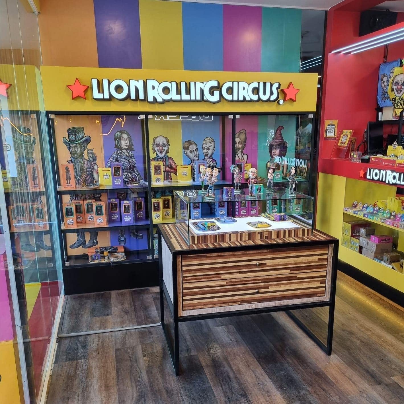 Lion Rolling Circus
