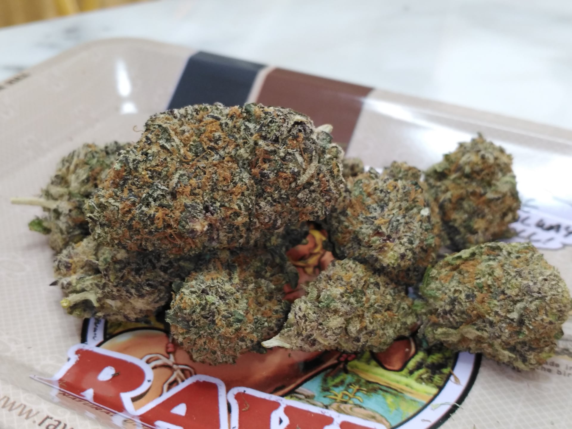 Cannabis Premium Organic Shop Le Versace