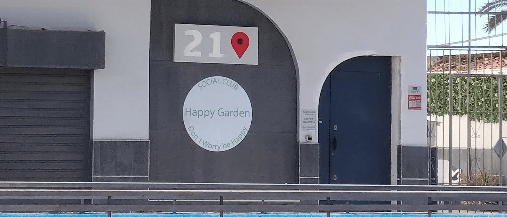 Happy Garden hero