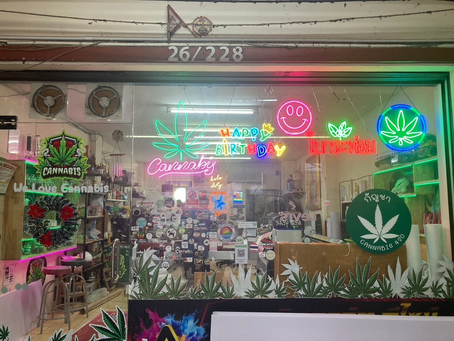 We Love Cannabis