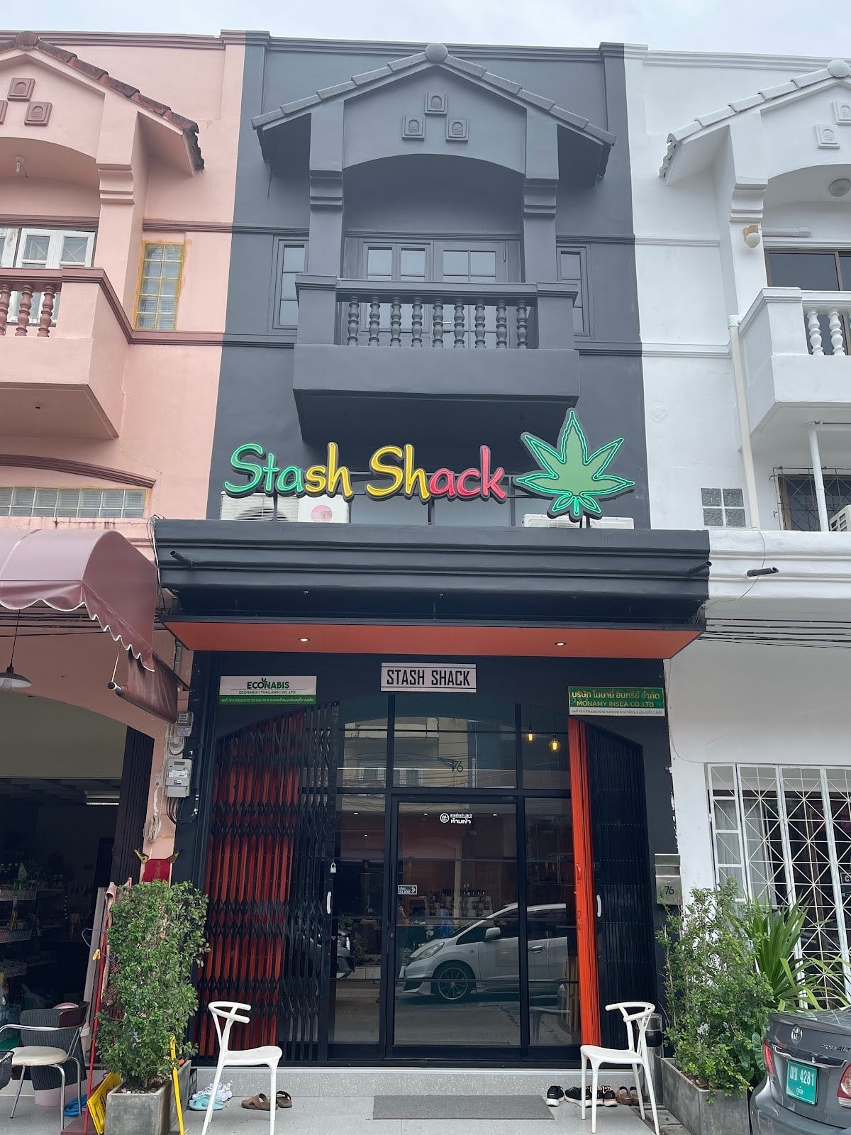 Stash Shack Organic Weed