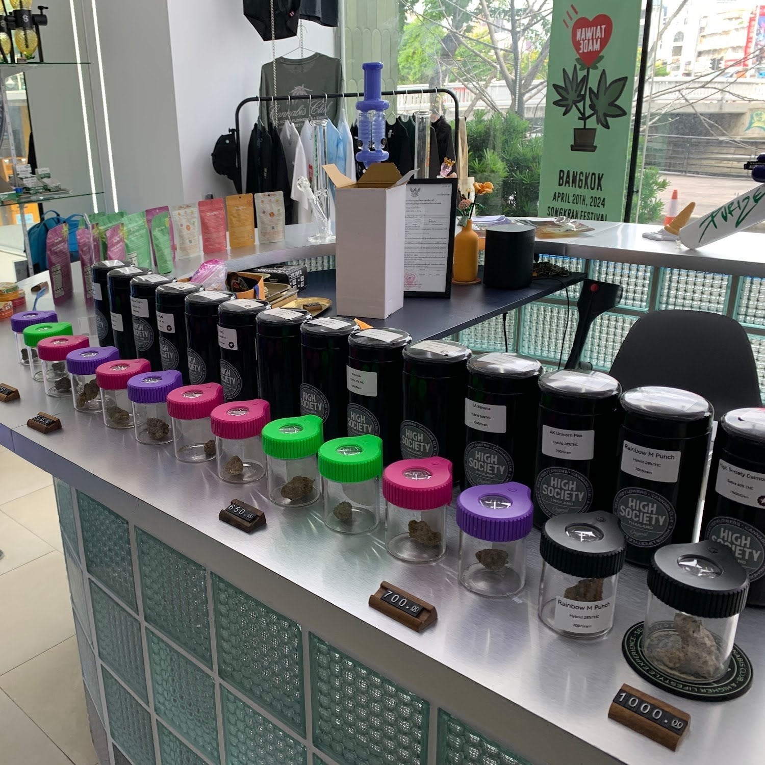 High Society Cannabis Club Hua Lamphong