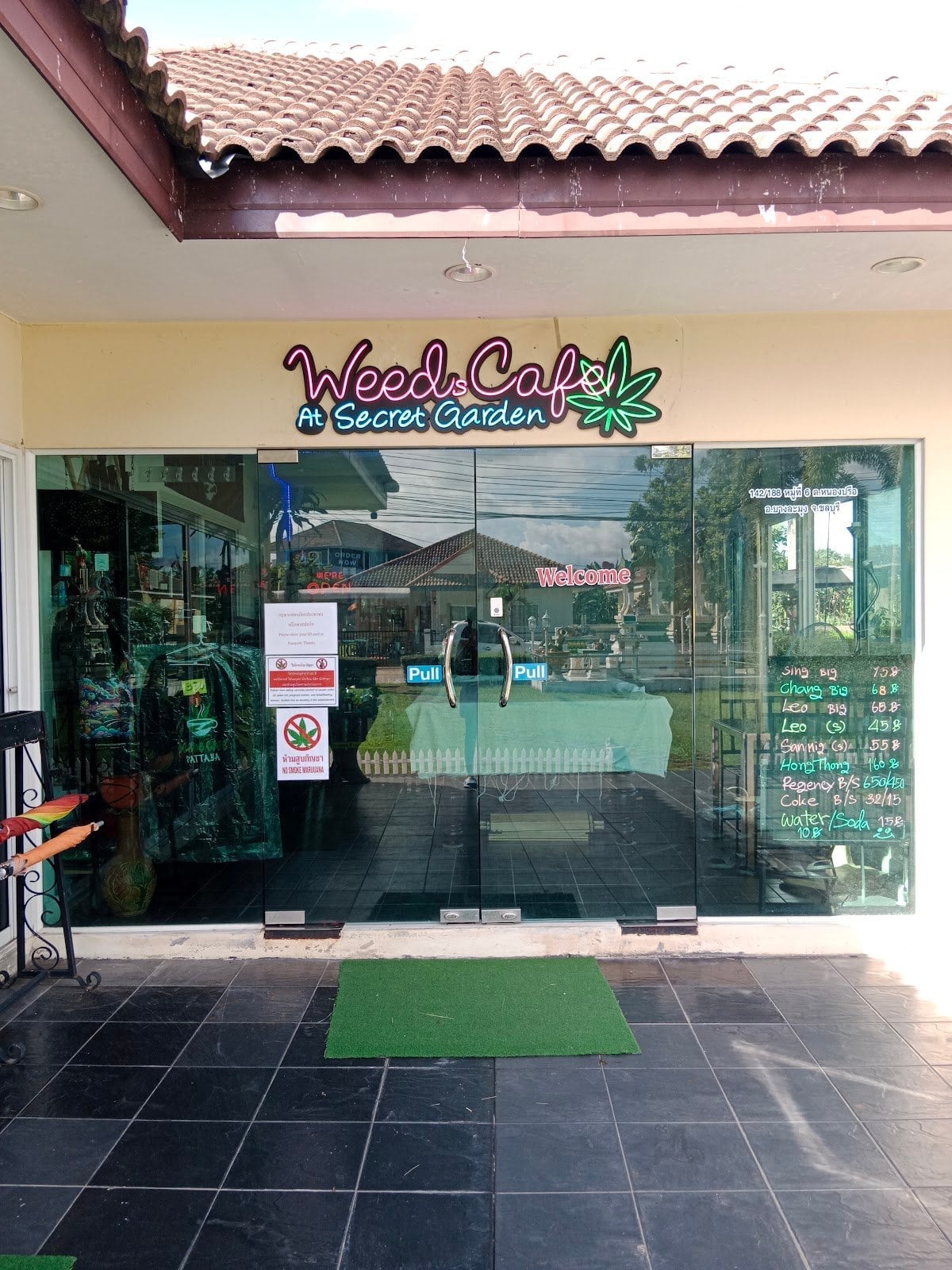 Weeds Cafe At The Secret Garden
