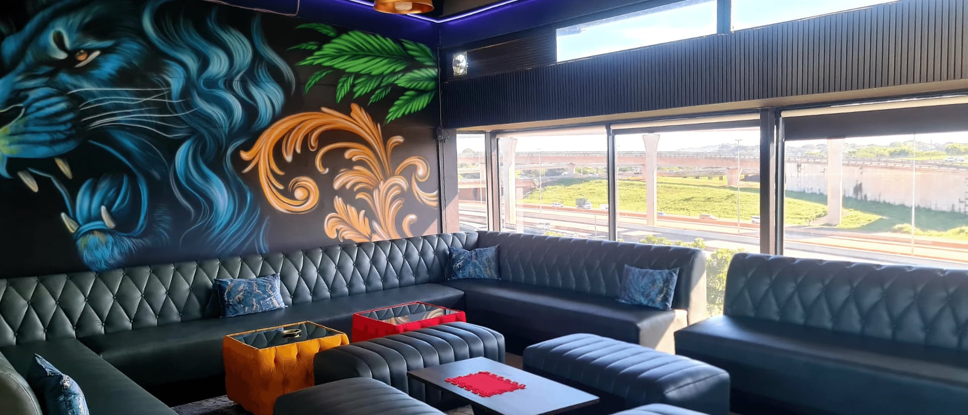 Hybrid Lounge hero