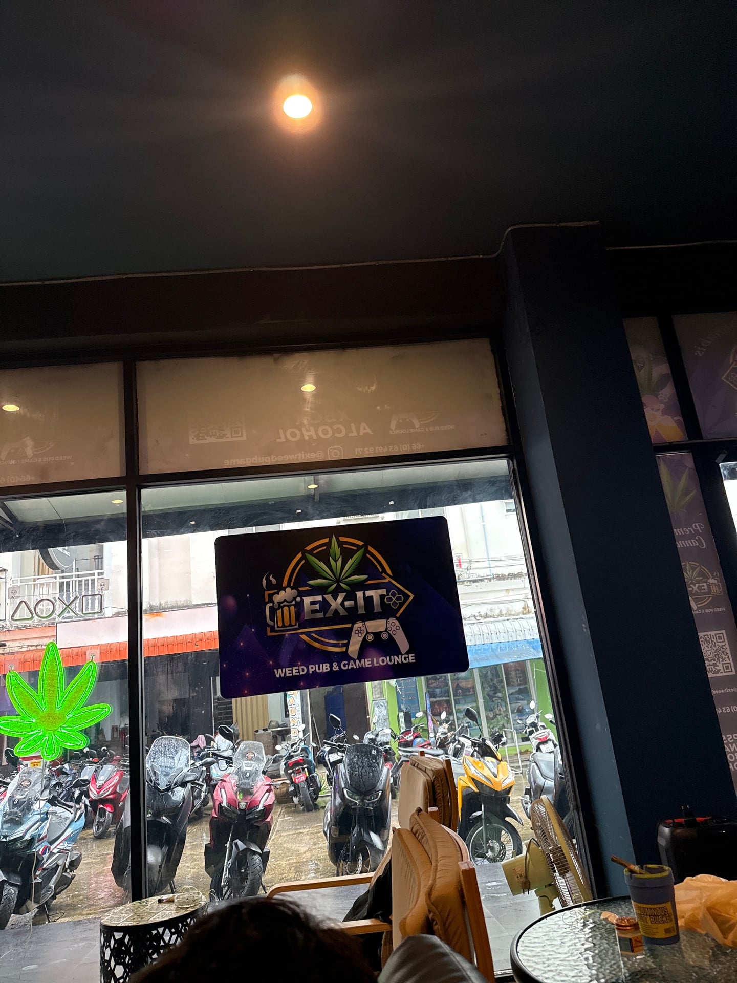 EX-IT Weed Pub & Game Lounge