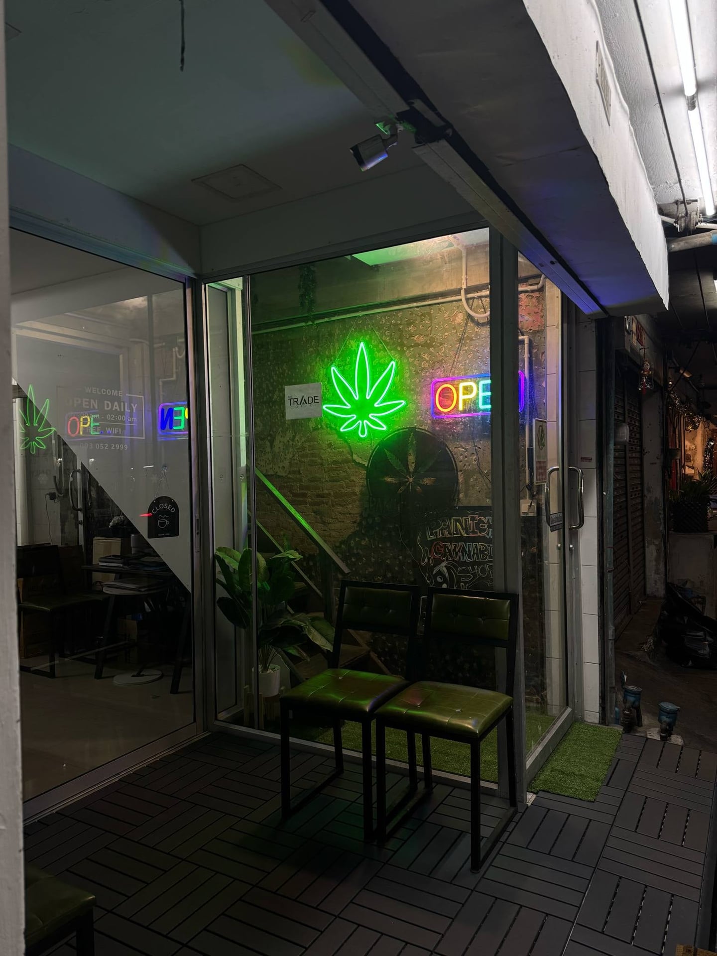 Green Cartel Cannabis Mahanakhon
