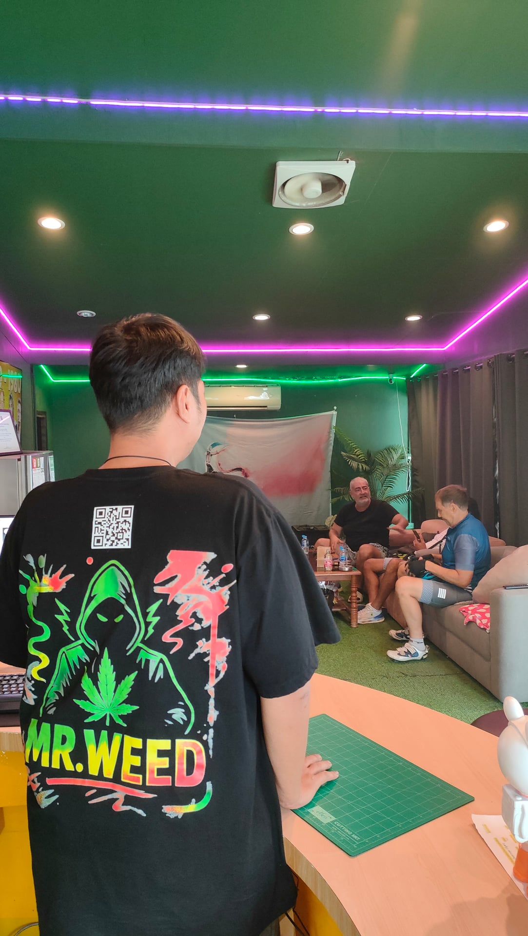 MR.WEED Buakhao