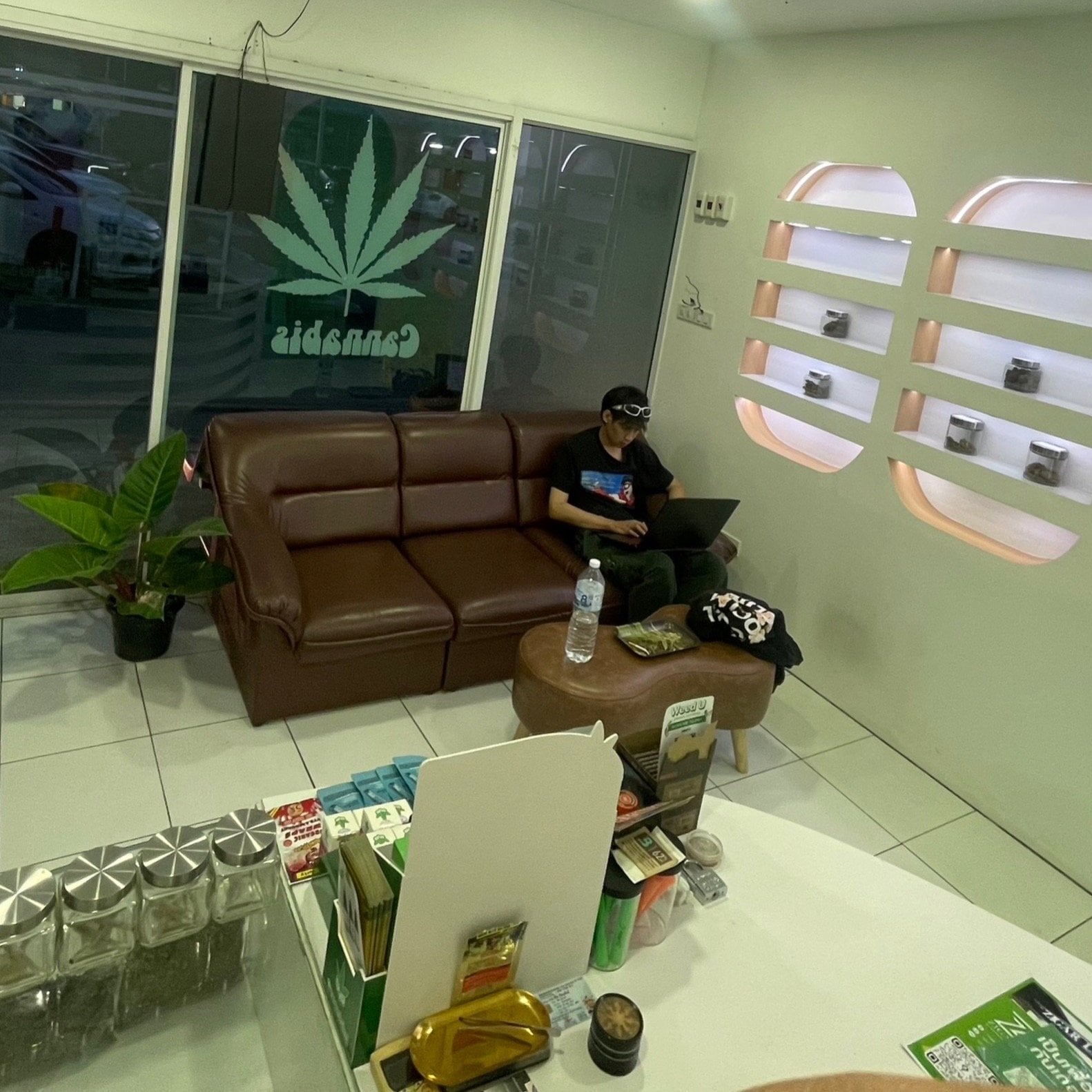 Weed U - Weed Shop Cannabis Store.,San Kamphaeng Chiang Mai