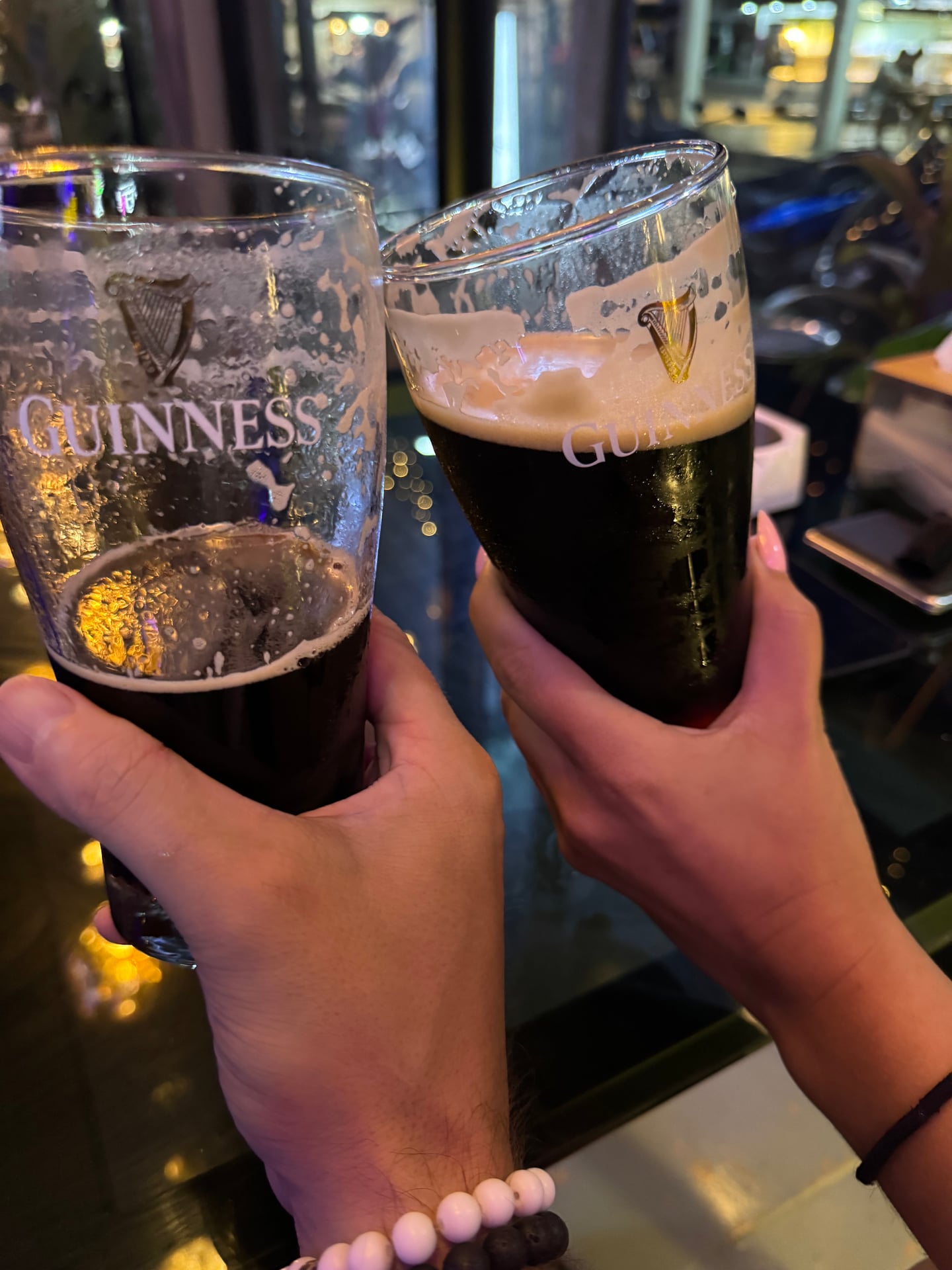 LATOTAL - Concept Bar