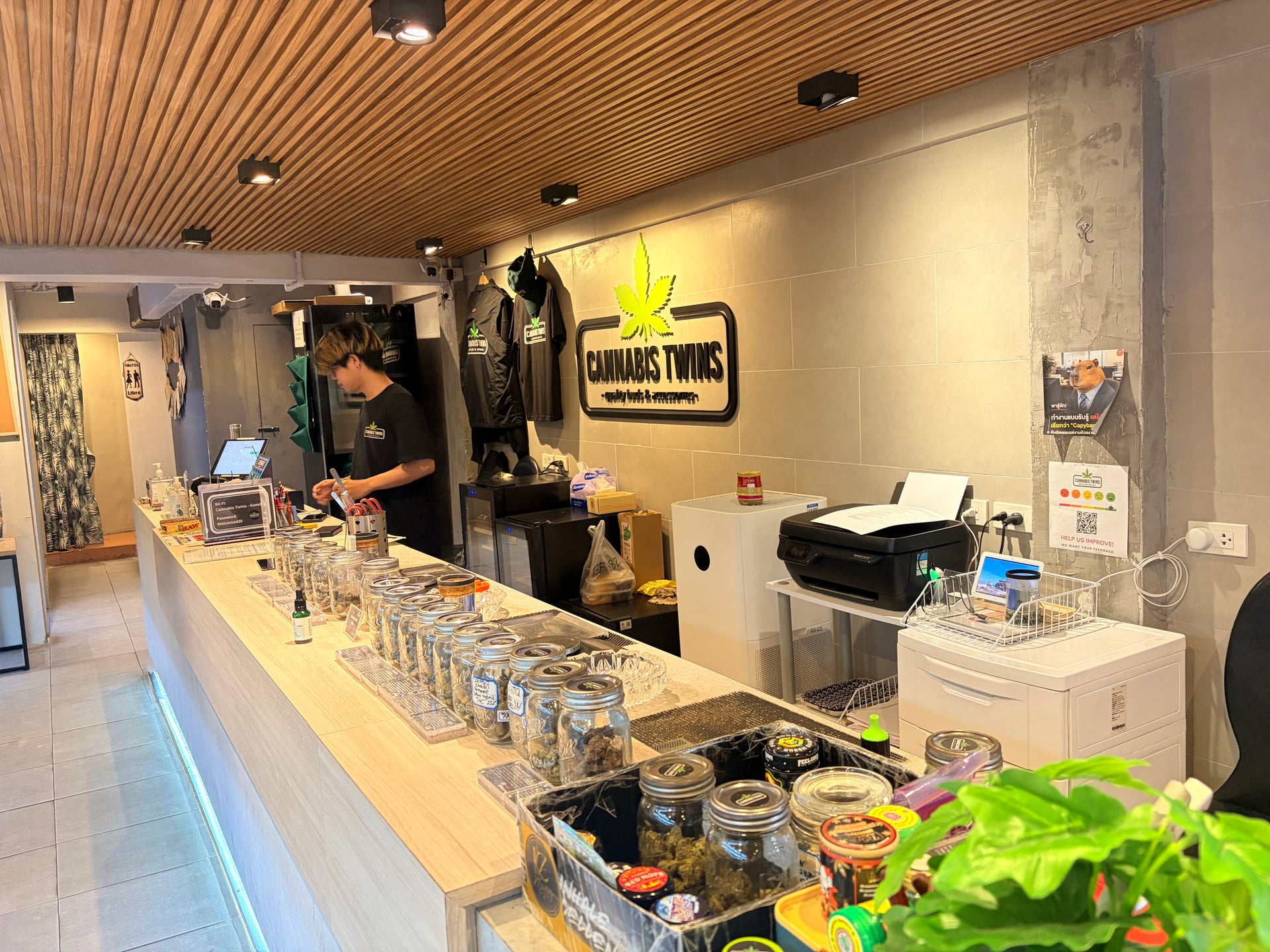 CANNABIS TWINS Dispensary And Lounge - Silom