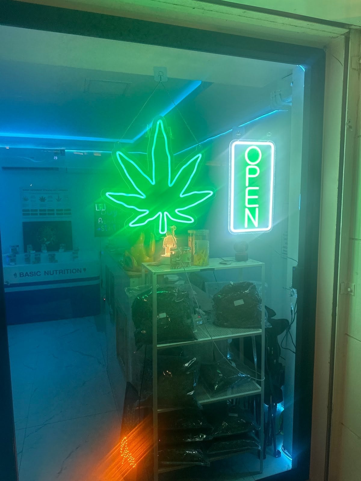 24 7 Weed Meow Cannabis Dispensary Playstation Lounge Khaosan Weed