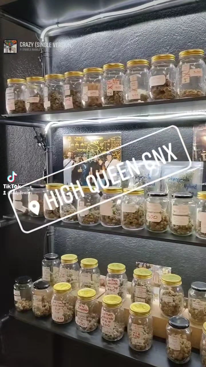 High Queen CNX