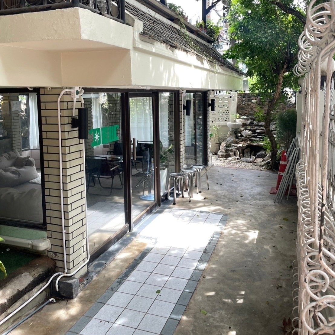 Dew Club - Premium Weed Chiang Mai In Downtown