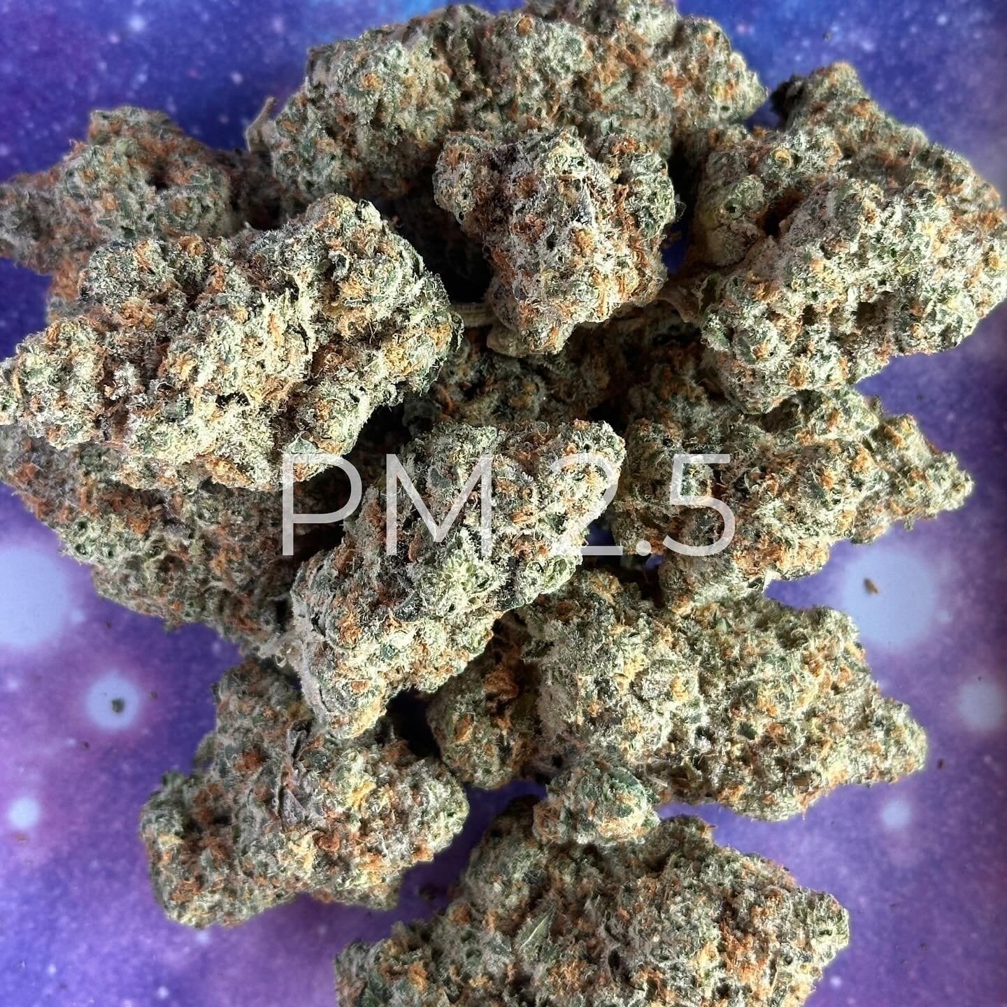 Stock Smoke & Pappahapa Wichit