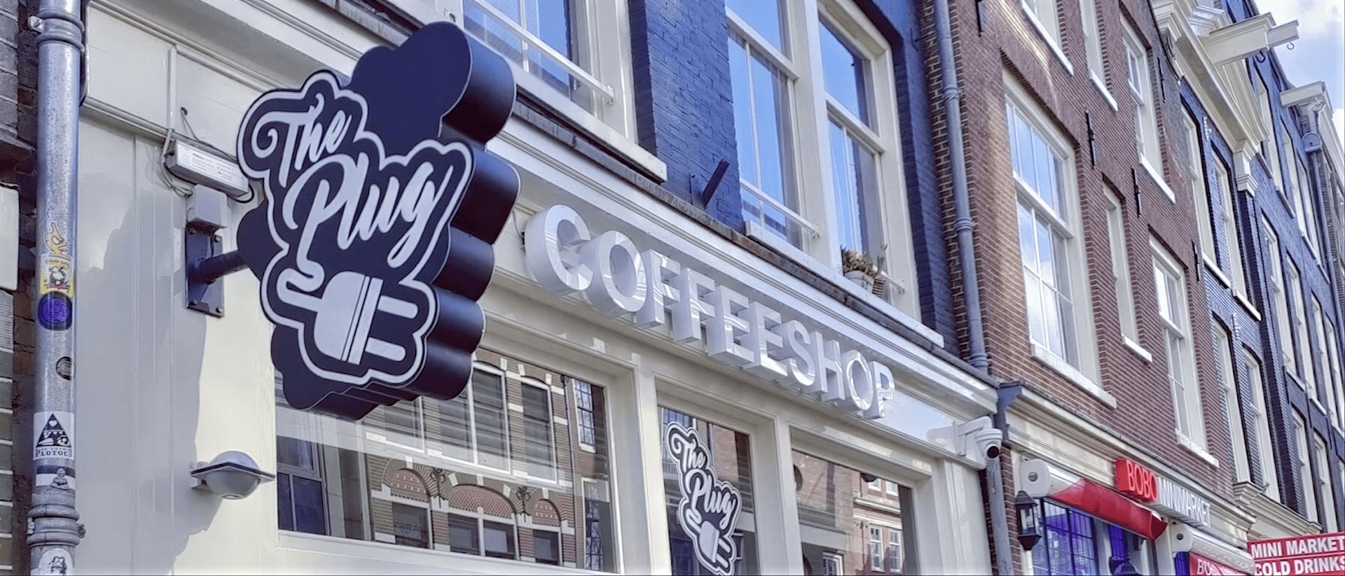 The Plug Coffeeshop hero
