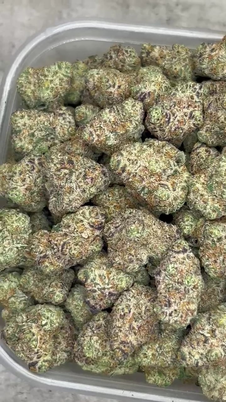 THE Hight Sweet Cannabis