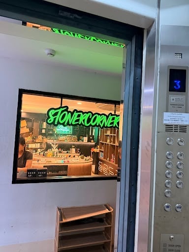 Stonercornerth Sathorn weed dispensary