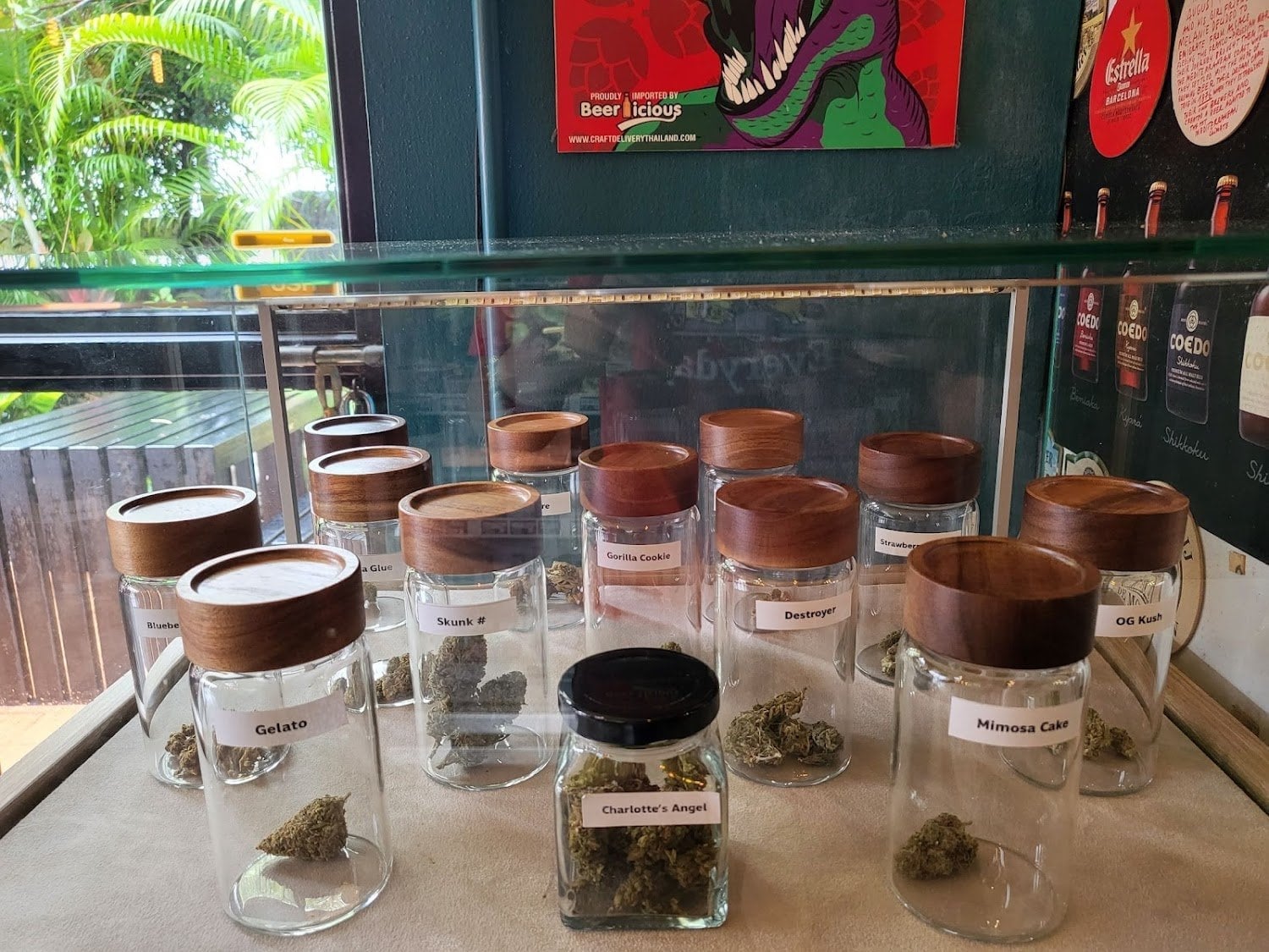 Weed Connection Muang Ake