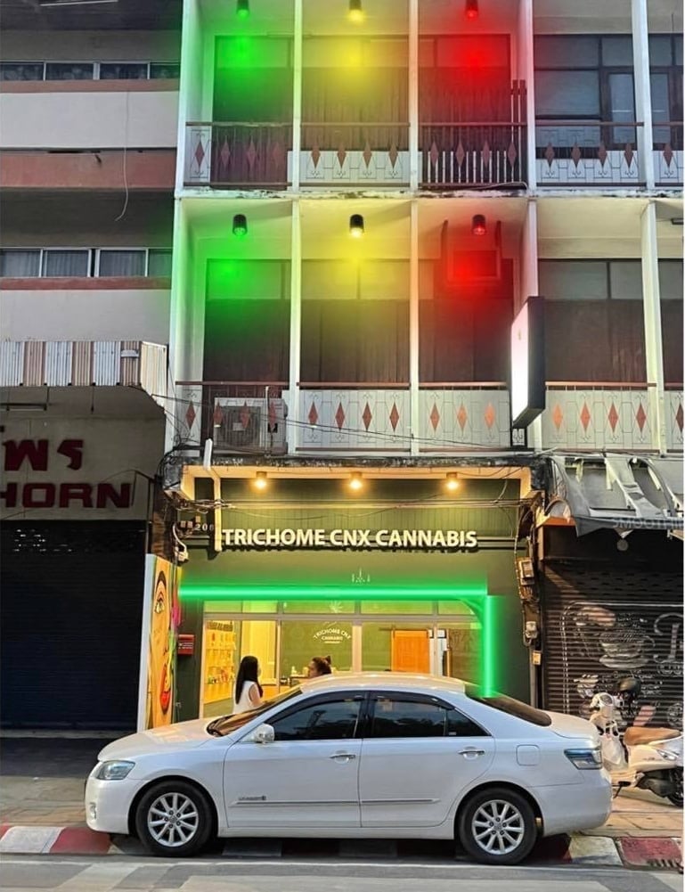 Trichome CNX Cannabis Cafe