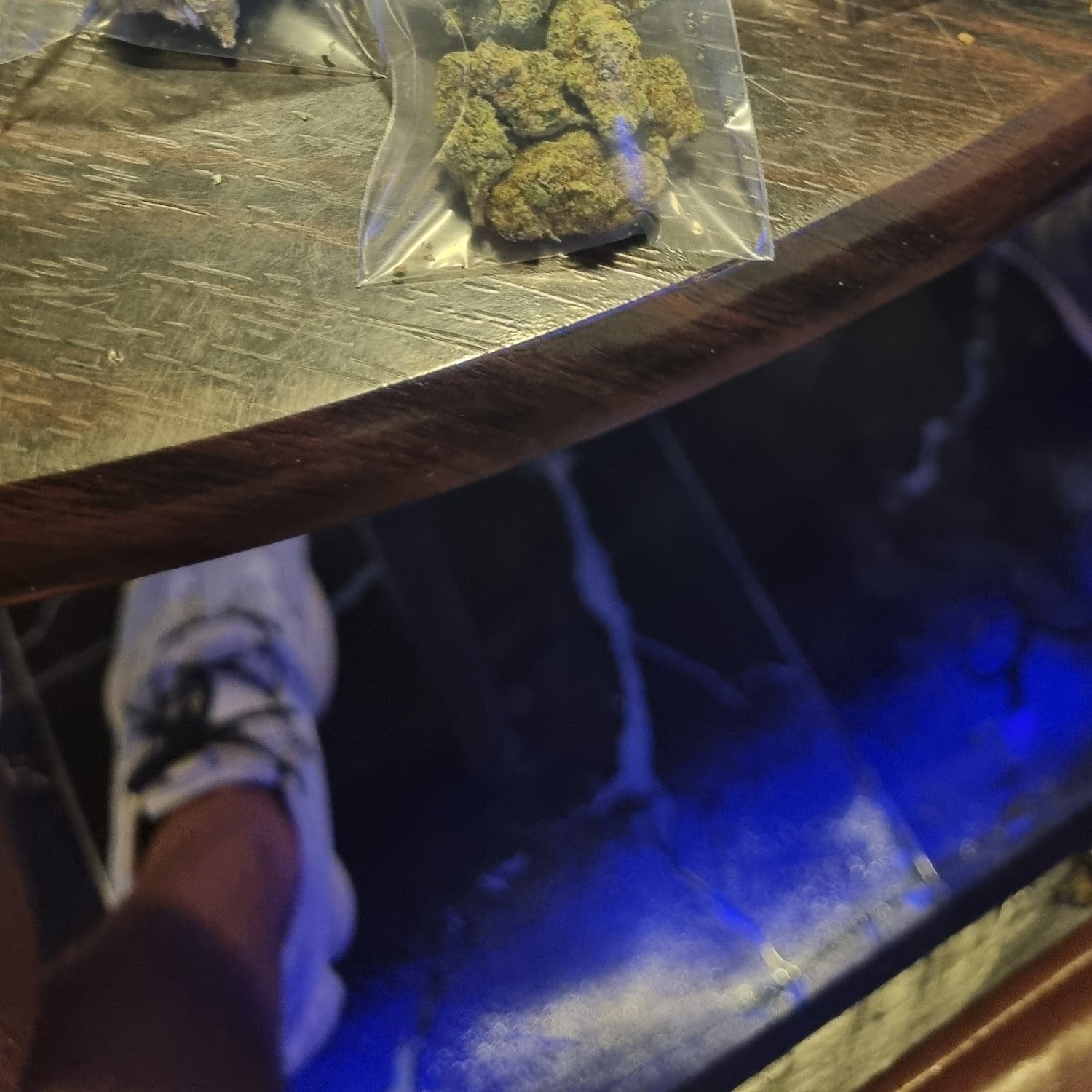 Weed Mr. Bong