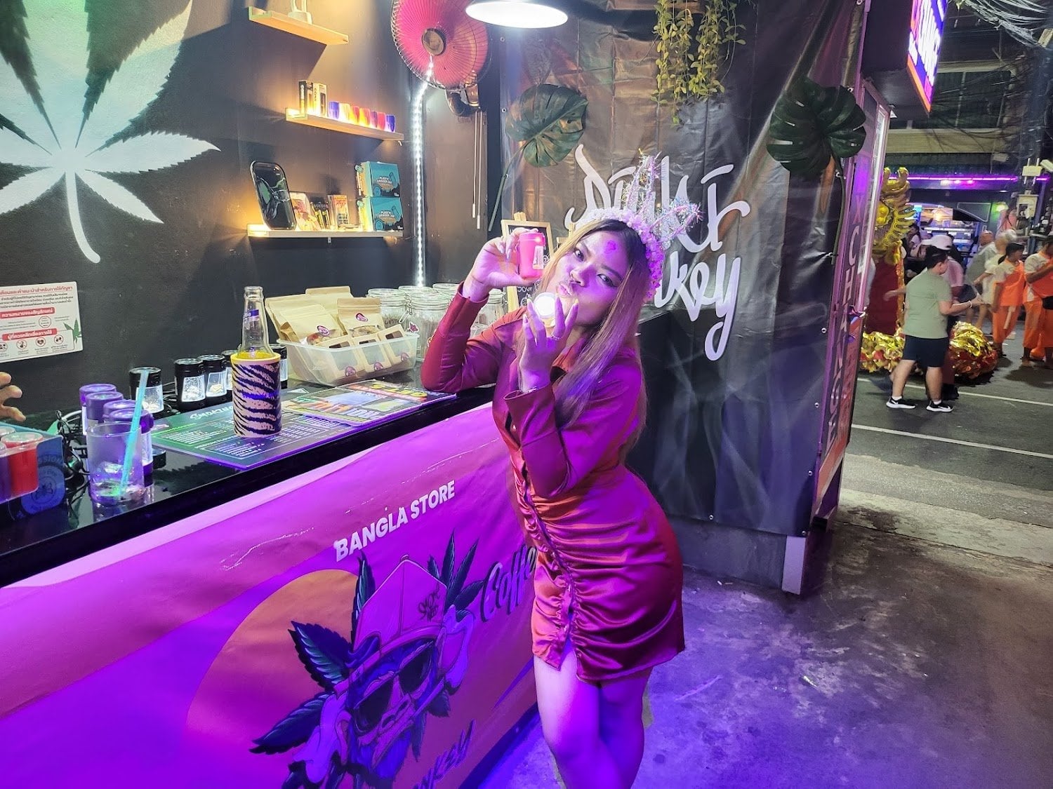 Pinki Monkey Cannabis - Bangla