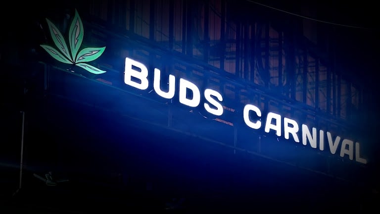 Buds Carnival