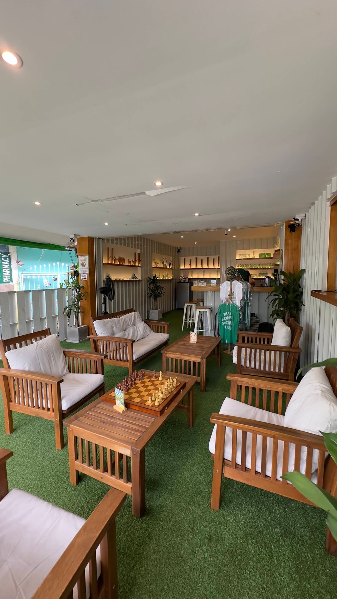 Thai Cannabis Club - White Sand Beach, Koh Chang