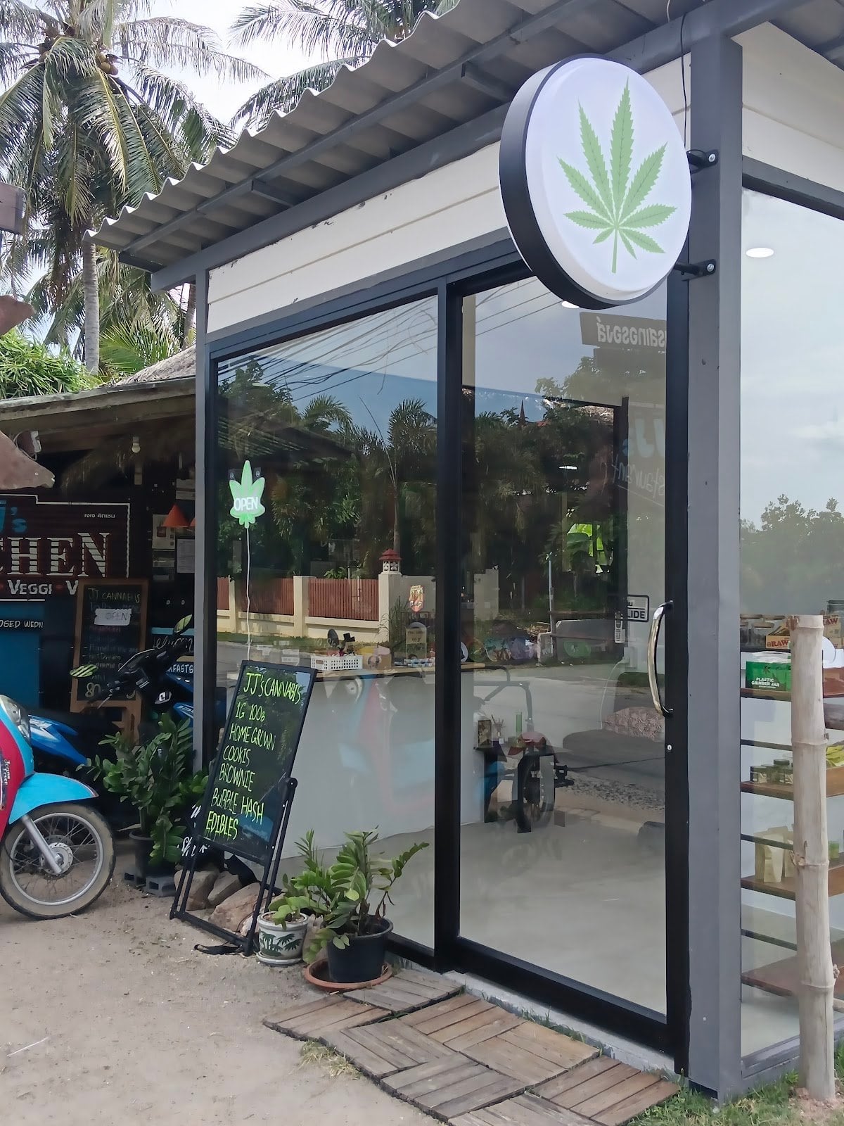 JJ Cannabis