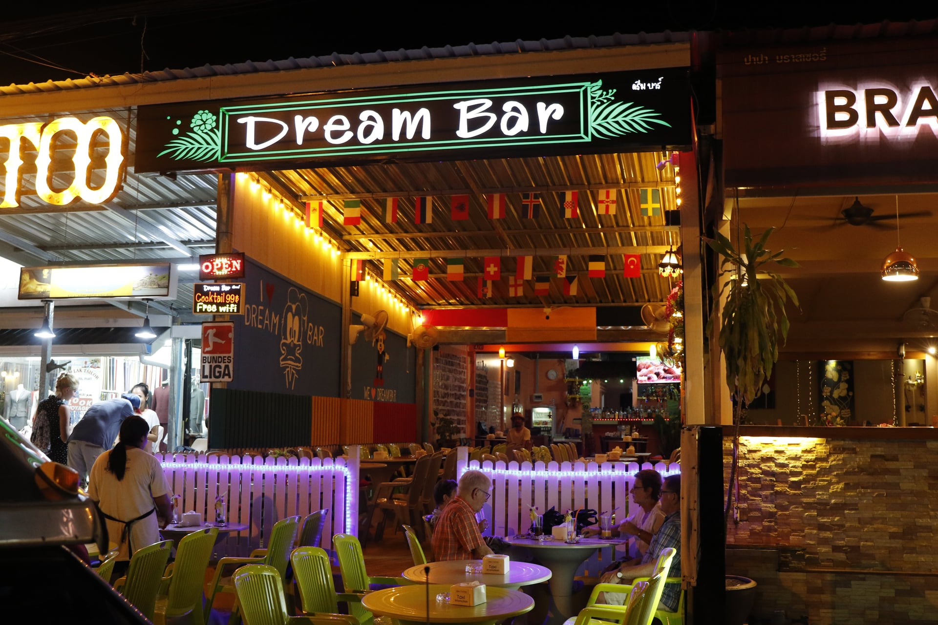 Thai Bar & Weed Shop Khao Lak