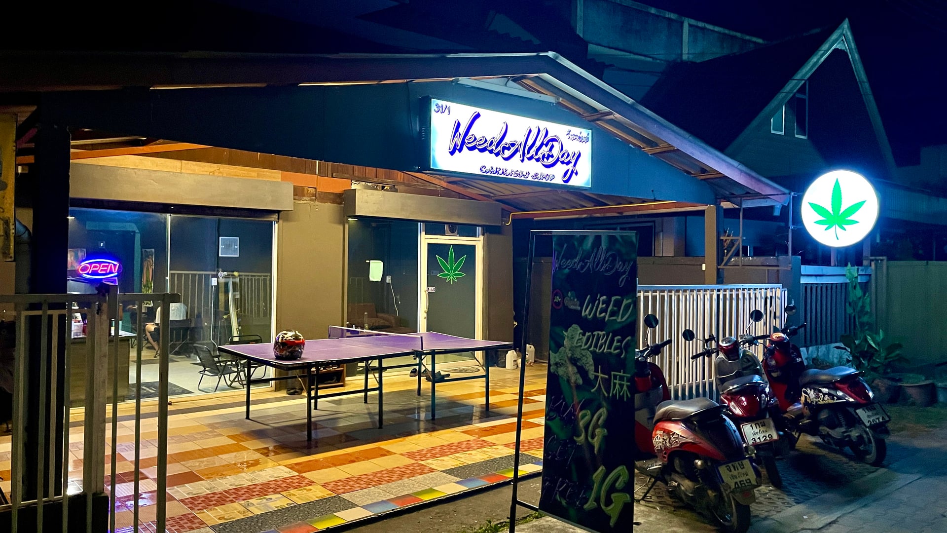 Weed Zone420 Cannabis Shop Dispensary Marijuanas